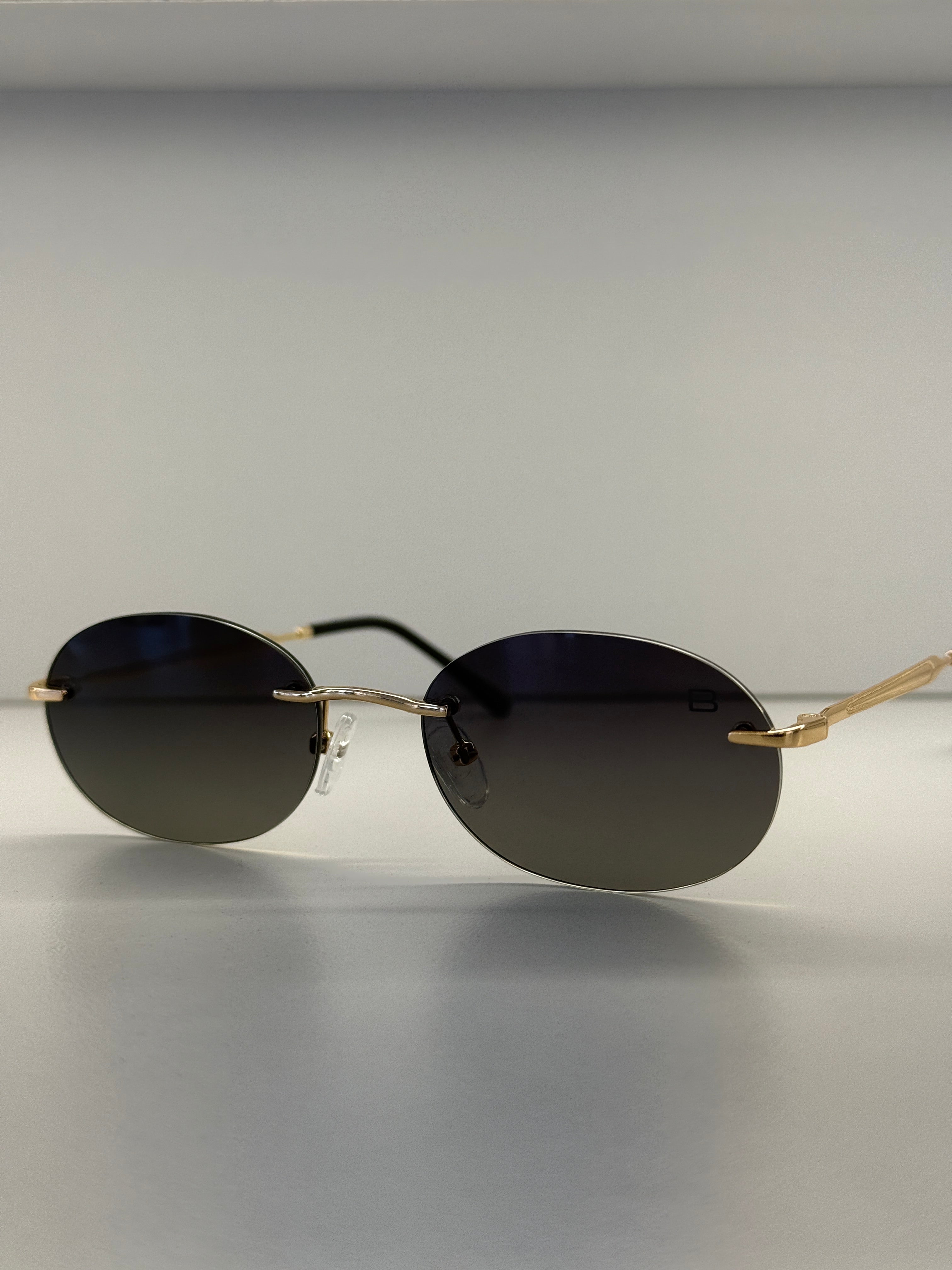 Oval frameless