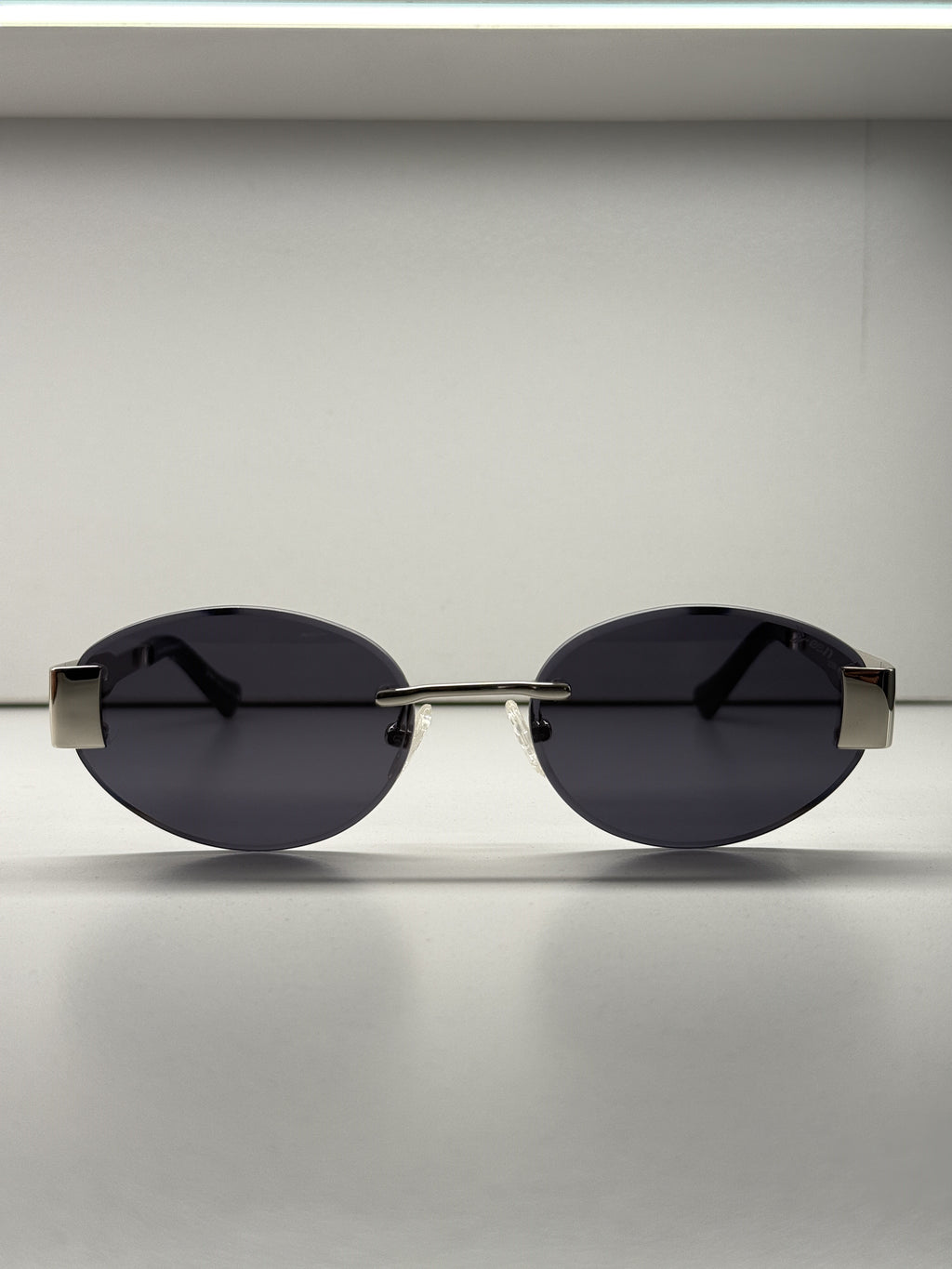 Frameless Oval sunglasses- GLT9288