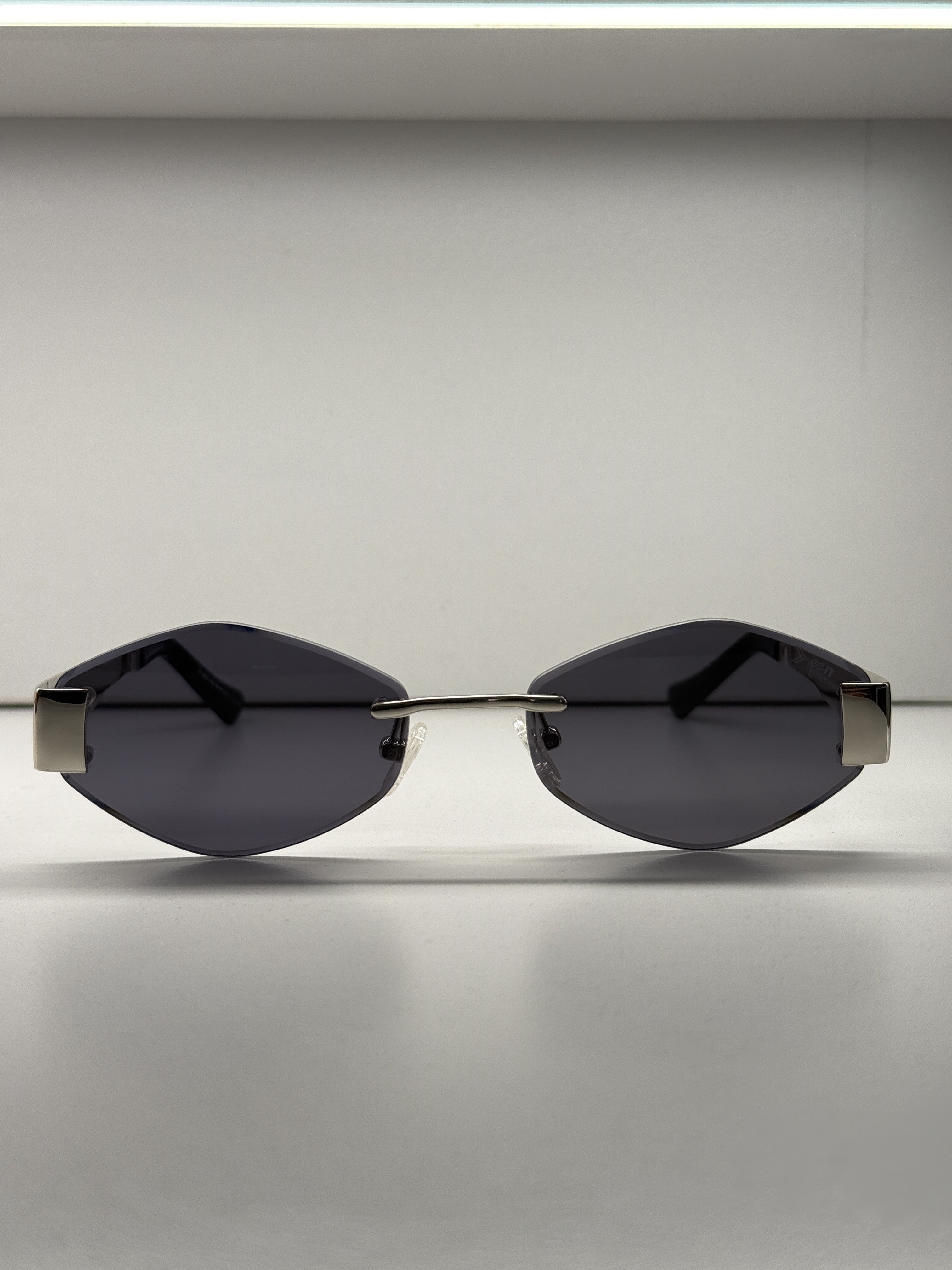 Frameless hexagon sunglasses- GLT9290