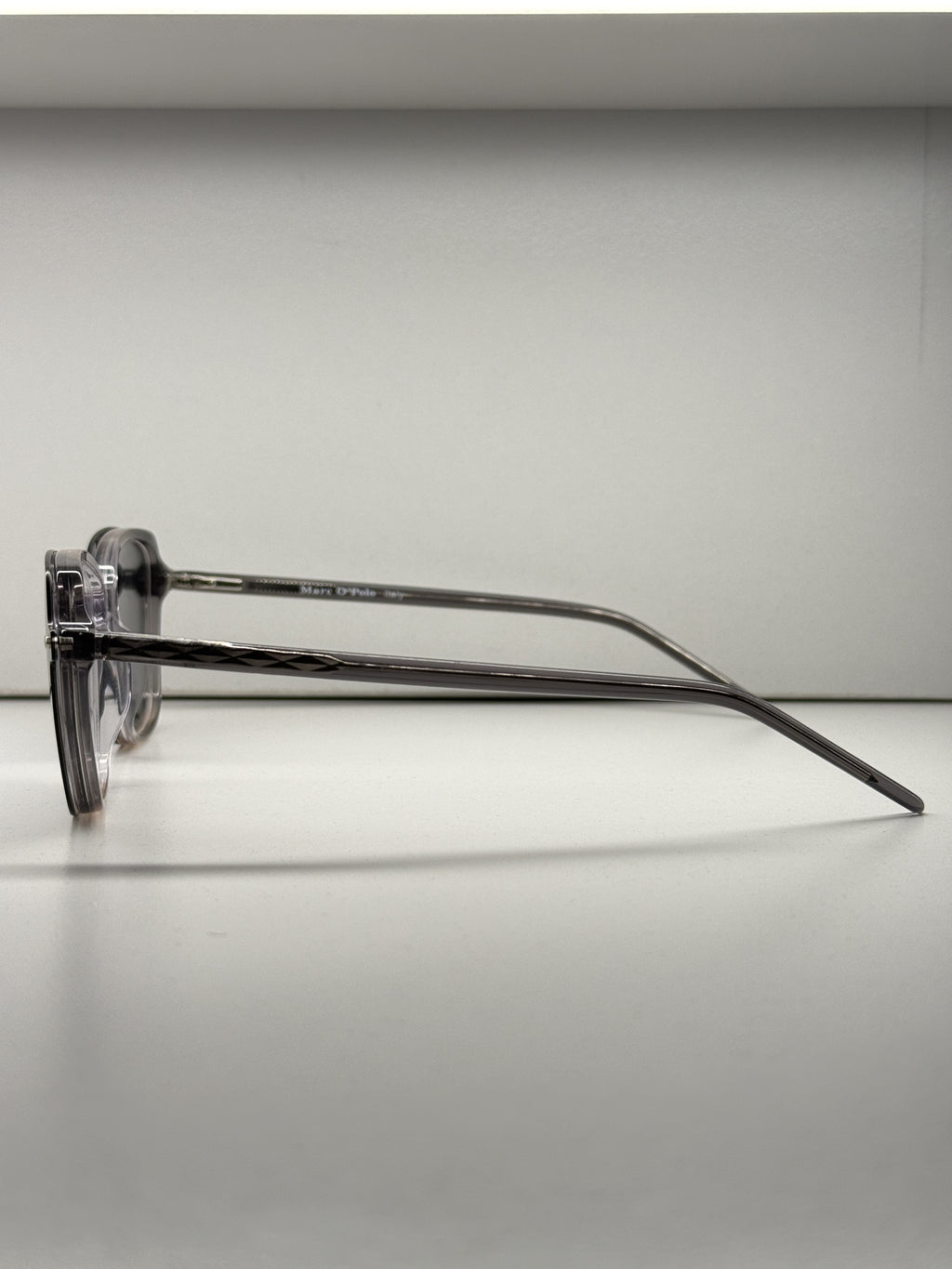 Stylish clip-on eyeglasses- SS6235