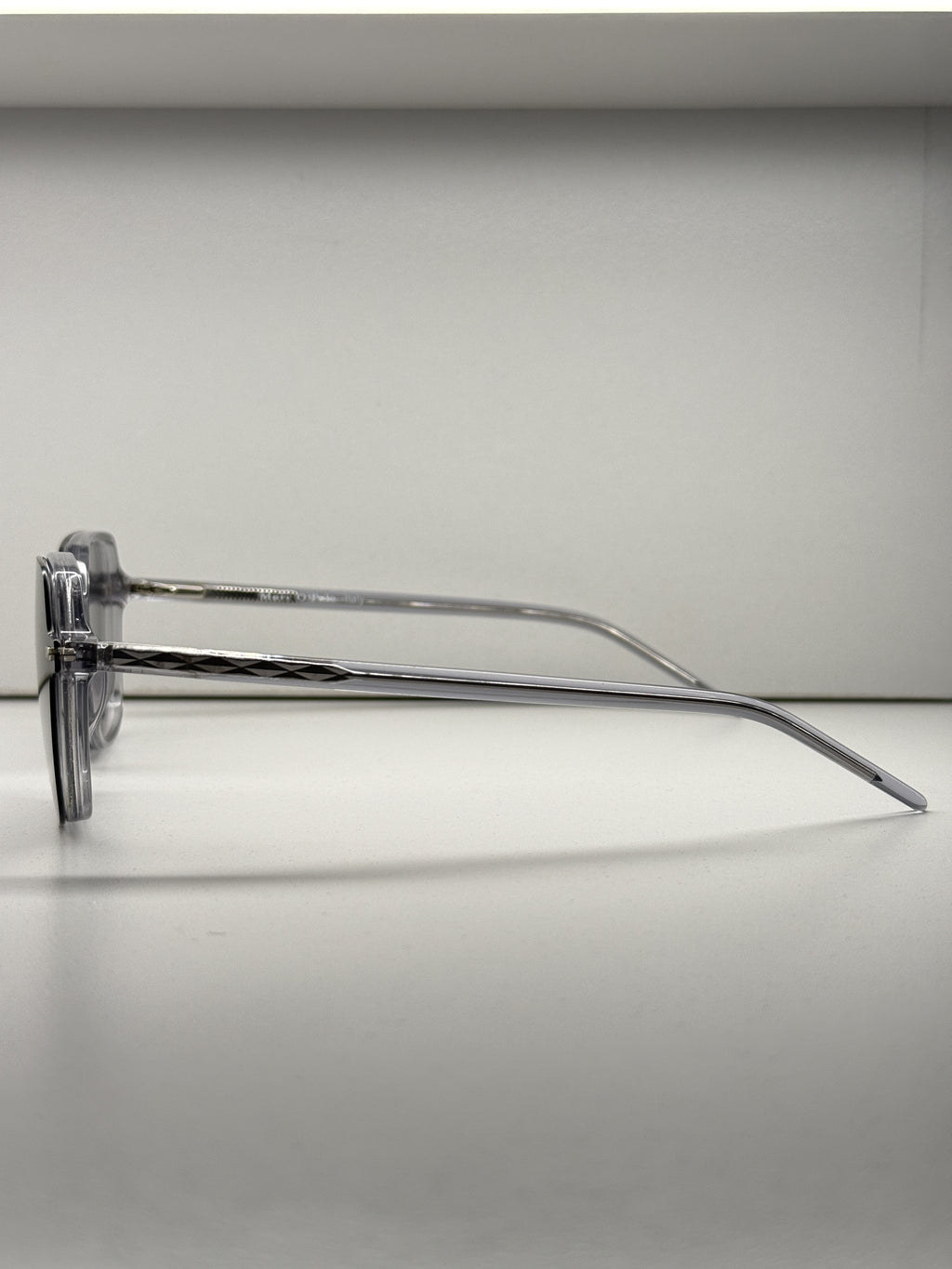 Stylish clip-on eyeglasses- SS6235