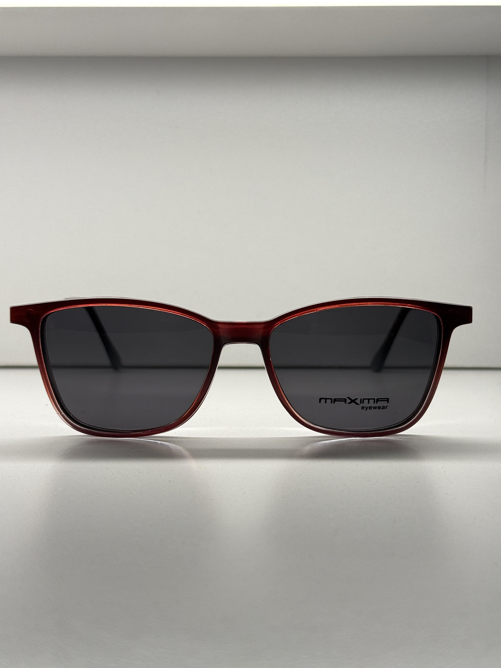 Cat-eye red clip-on eyeglasses-mm