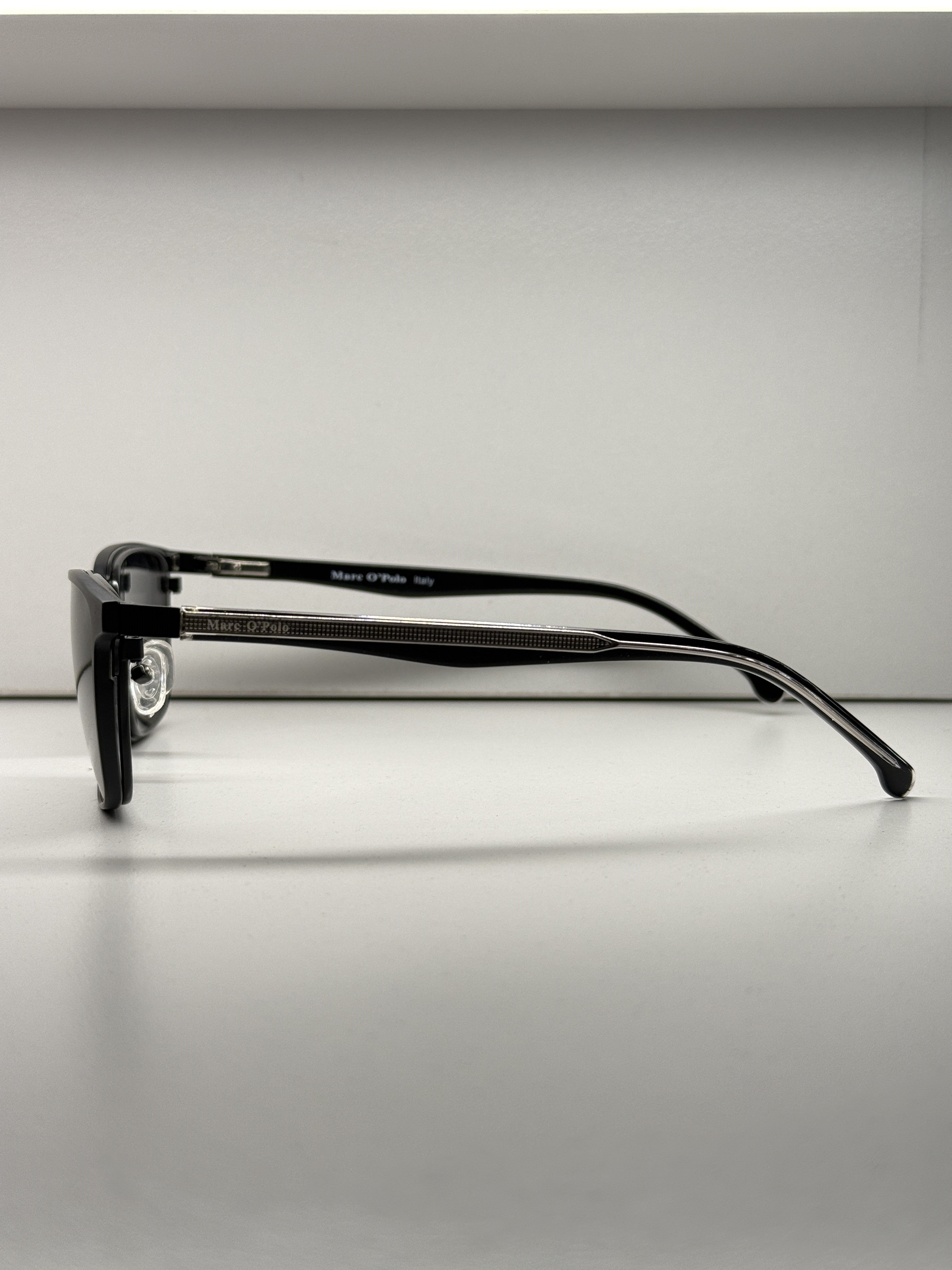 Clip-on eyeglasses-10104