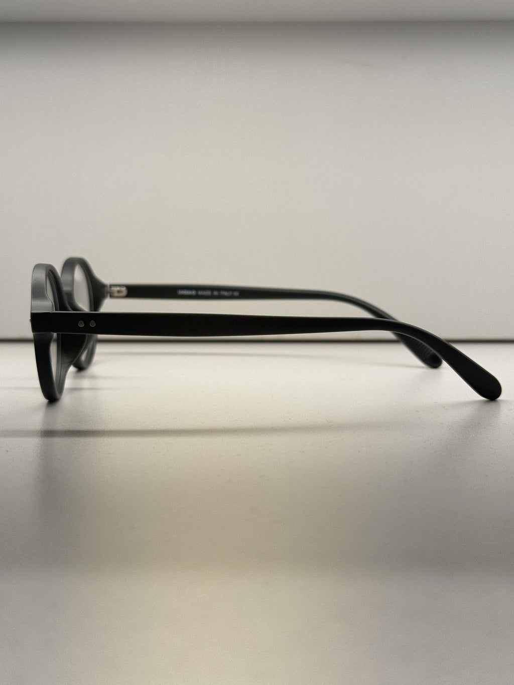 Trendy oval eyeglasses-ST9050