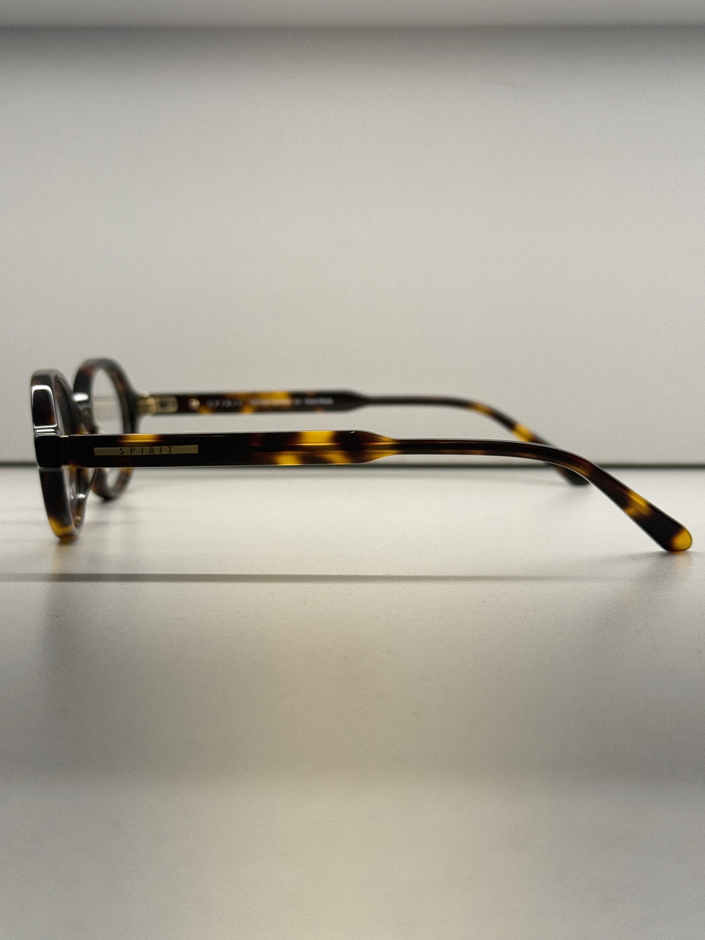 Trendy oval Eyeglasses- MOD213